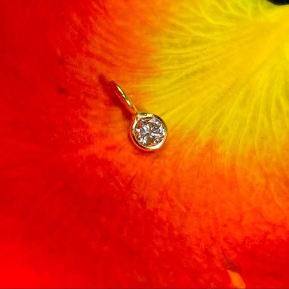 Natural Round Diamond .15CT 14K Gold Pendant Charm - Picture 2 of 4